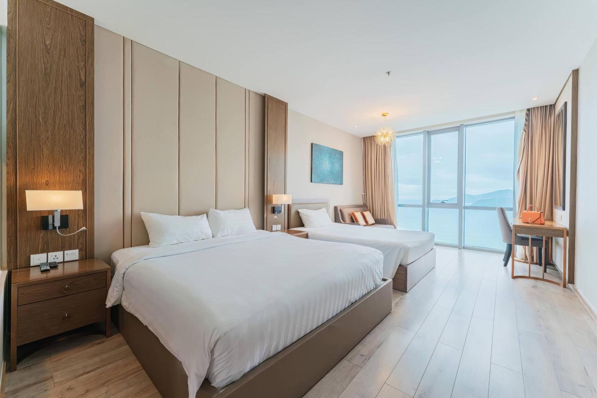 Coastal Panorama Oceanfront Suites 芽庄 外观 照片