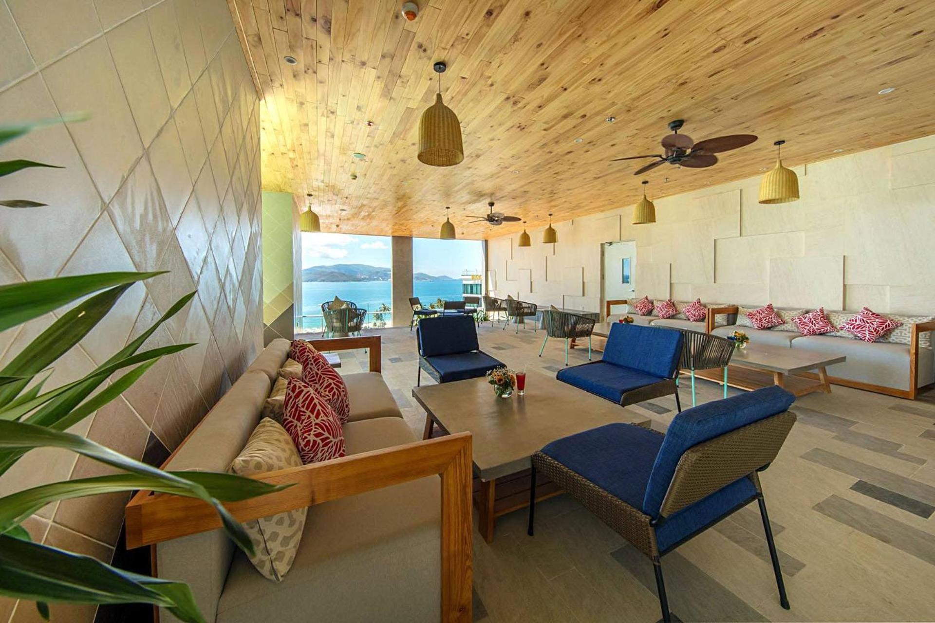 Coastal Panorama Oceanfront Suites 芽庄 外观 照片