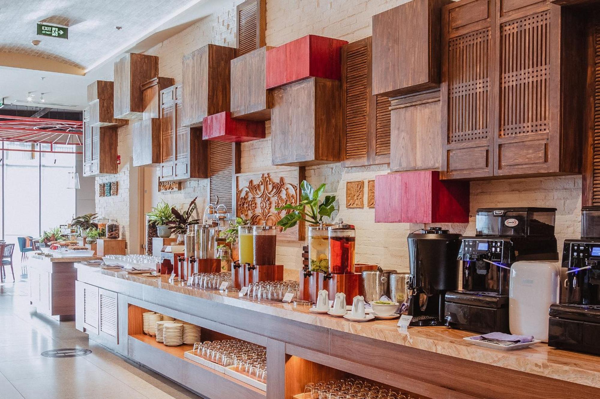 Coastal Panorama Oceanfront Suites 芽庄 外观 照片